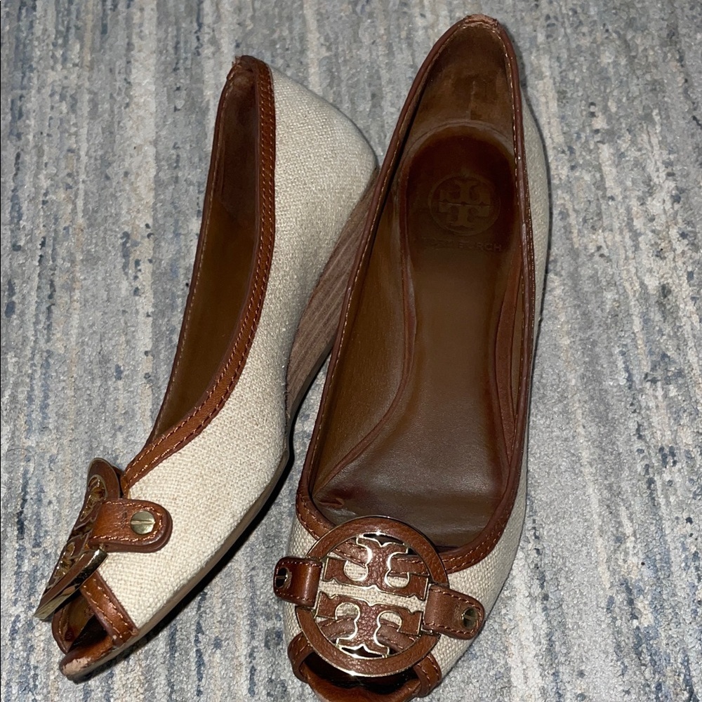 Tory Burch linen Wedges with Logo Accent